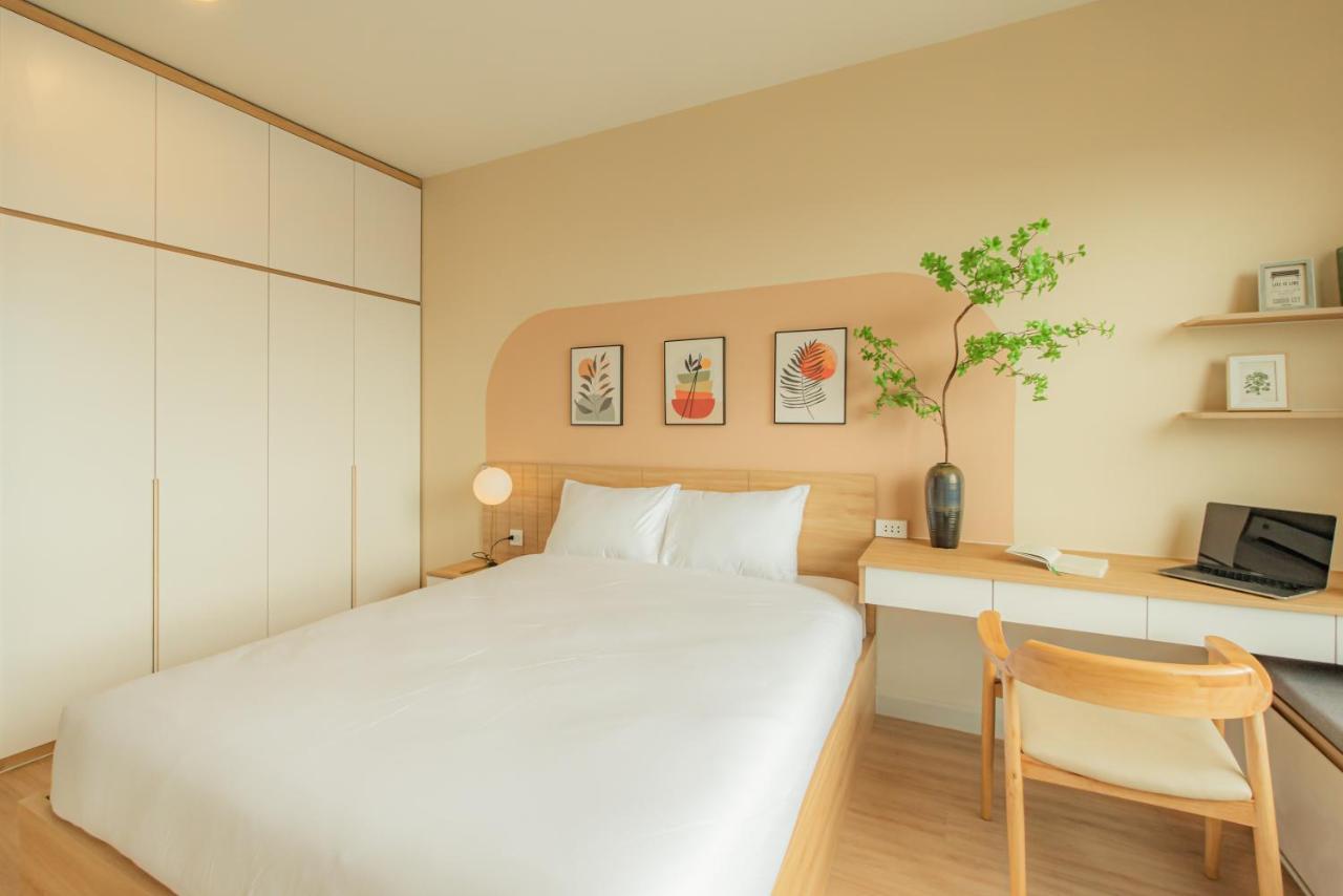 9Trip Stay In Soho Residence - 3 Bedrooms Apartment In District 1, Next To Bui Vien Walking Street - Free Saigon Nightlife Walking Tour Ho Chi Minh-Byen Eksteriør billede