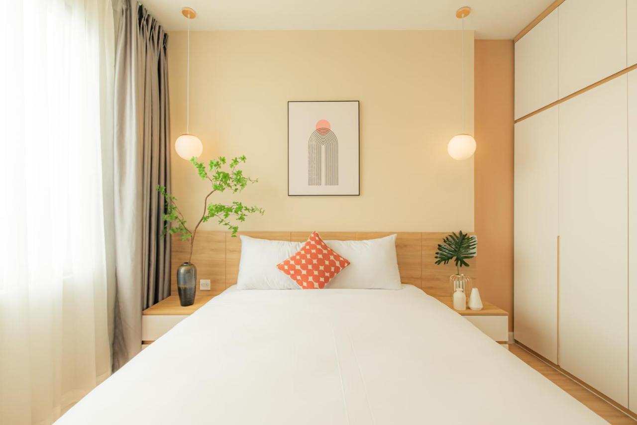 9Trip Stay In Soho Residence - 3 Bedrooms Apartment In District 1, Next To Bui Vien Walking Street - Free Saigon Nightlife Walking Tour Ho Chi Minh-Byen Eksteriør billede