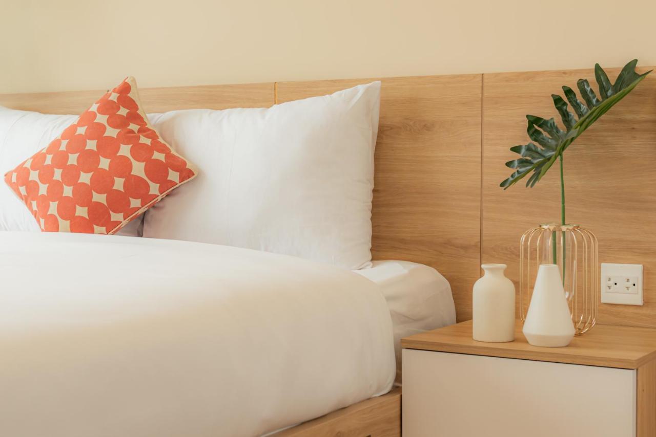 9Trip Stay In Soho Residence - 3 Bedrooms Apartment In District 1, Next To Bui Vien Walking Street - Free Saigon Nightlife Walking Tour Ho Chi Minh-Byen Eksteriør billede