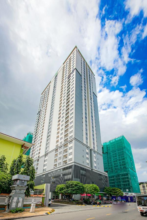 9Trip Stay In Soho Residence - 3 Bedrooms Apartment In District 1, Next To Bui Vien Walking Street - Free Saigon Nightlife Walking Tour Ho Chi Minh-Byen Eksteriør billede