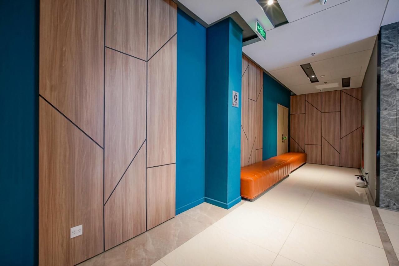 9Trip Stay In Soho Residence - 3 Bedrooms Apartment In District 1, Next To Bui Vien Walking Street - Free Saigon Nightlife Walking Tour Ho Chi Minh-Byen Eksteriør billede